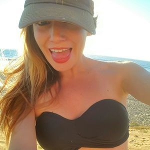 Meet your Posher, Shaina